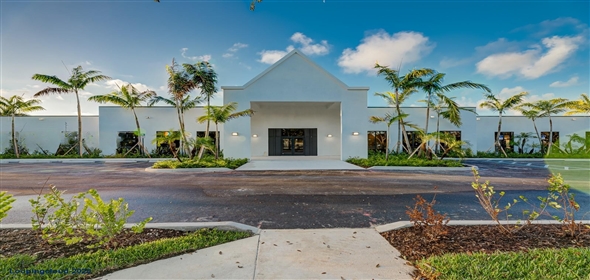 8950 SW 152nd St # 105 Palmetto Bay Florida, 33157 | Splendid Commercial Building