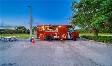 2 Food Trucks in Miami