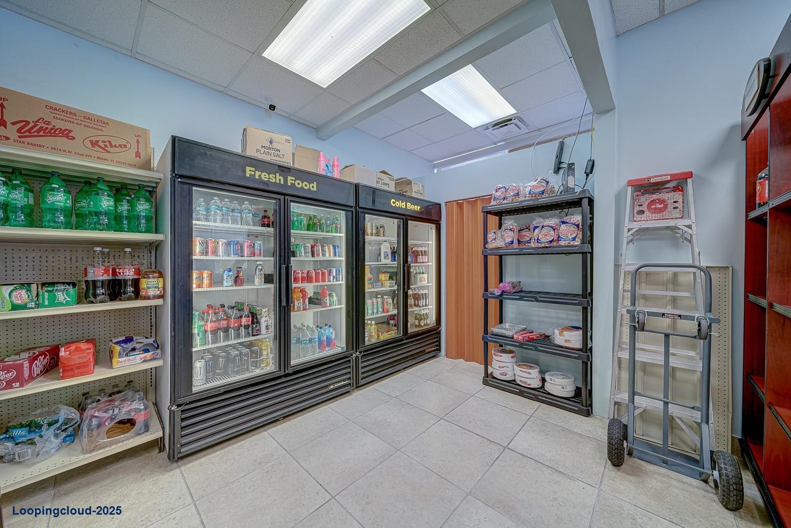 Convenience Store in Hallandale Beach