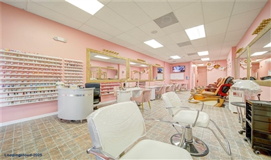 Business Brokerage - Beauty Salon for Sale On Quail Roost & Turnpike