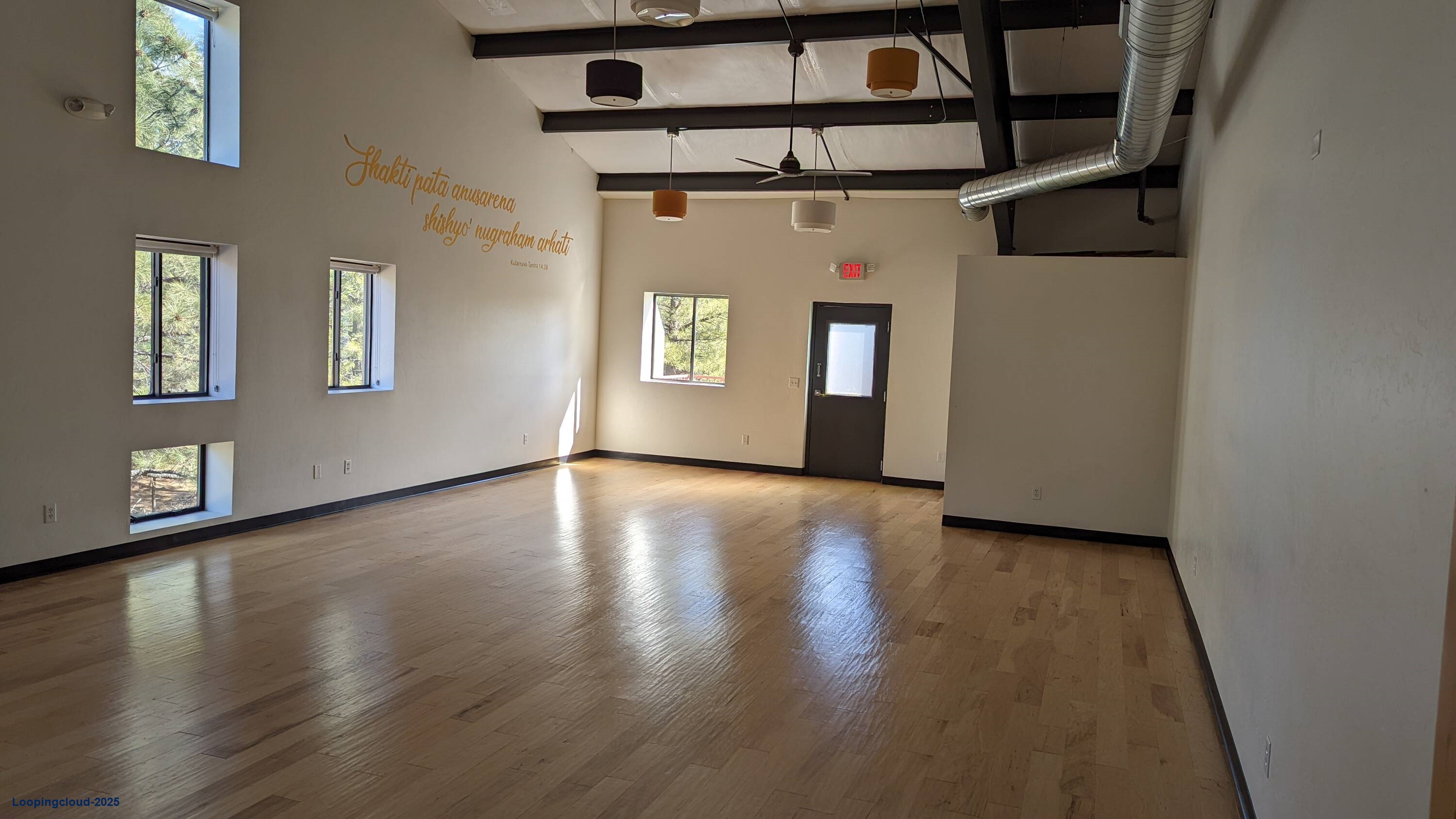 Flex commercial space