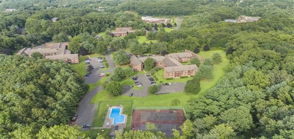 64 Avonwood Rd Avon Connecticut, 06001 | Exceptional Multifamily