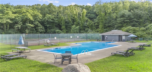 64 Avonwood Rd Avon Connecticut, 06001 | Exceptional Multifamily