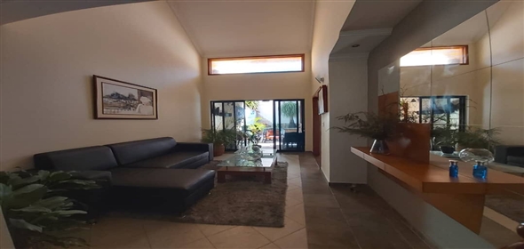 Urb La Montaña, Mañongo Valencia Carabobo, 2001 | Stunning Townhouse in Mañongo