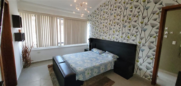 Urb La Montaña, Mañongo Valencia Carabobo, 2001 | Stunning Townhouse in Mañongo