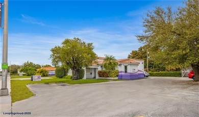  Convenient Office in Hialeah
