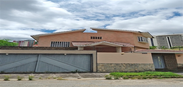 El Parral Urbanization - Urbanización El Parral Valencia Carabobo, 2001 | House for Sale in El Parral Urbanization