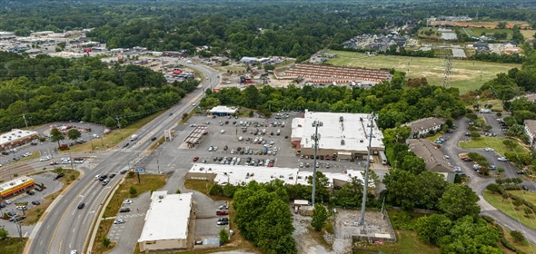 7804 E Brainerd Rd Chattanooga Tennessee, 37421 | Prime Retail Property in Chattanooga