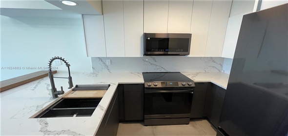 7899 NE Bayshore Ct 2E Miami Florida, 33138 | Stunning Apartment