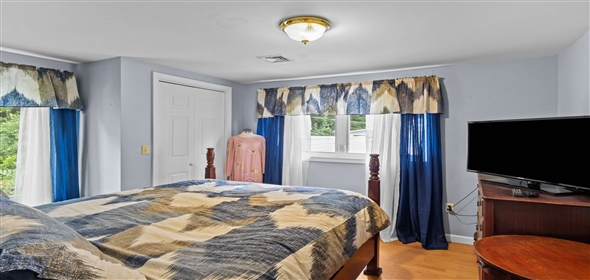 23 River Rd, East Lyme, CT 06333 East Lyme Connecticut, 06333 | Beautiful single family home