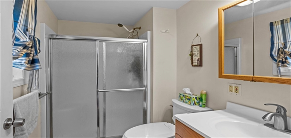 23 River Rd, East Lyme, CT 06333 East Lyme Connecticut, 06333 | Beautiful single family home