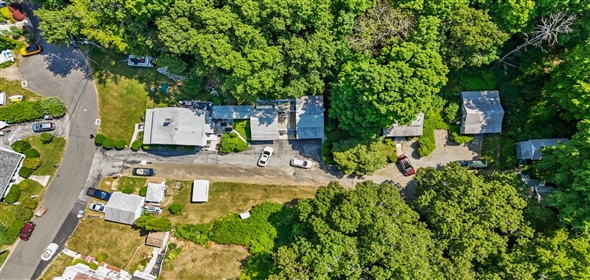 23 River Rd, East Lyme, CT 06333 East Lyme Connecticut, 06333 | Beautiful single family home