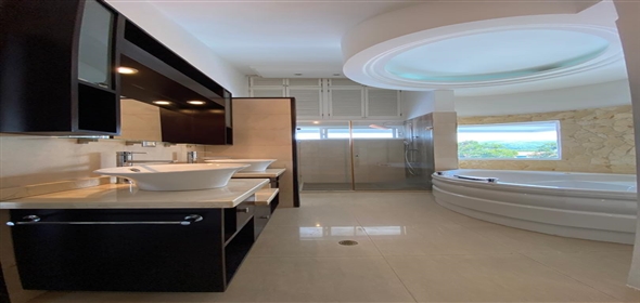 El Trigal San Diego Carabobo, 2001 | Beautiful House in El Trigal - Hermosa casa en El Trigal