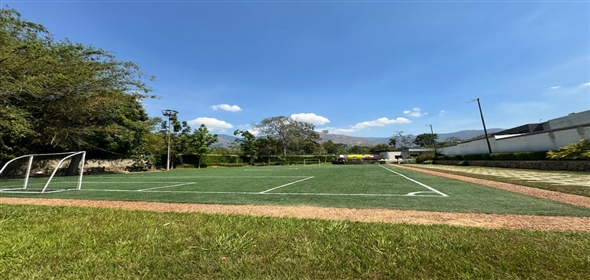 La Cumaca, Parque Residencial Casa Verde San Diego Carabobo, 2006 | Luxury townhouse in San Diego - Townhouse de Lujo en San Diego