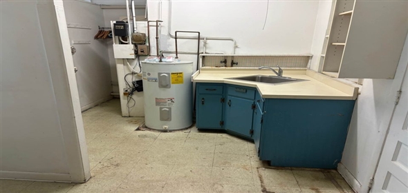 73-77 Connecticut Blvd East Hartford Connecticut, 06108 | Beautiful Retail space