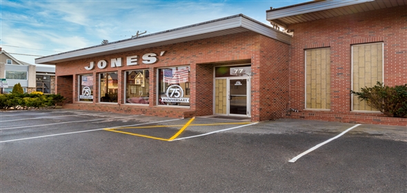 73-77 Connecticut Blvd East Hartford Connecticut, 06108 | Beautiful Retail space
