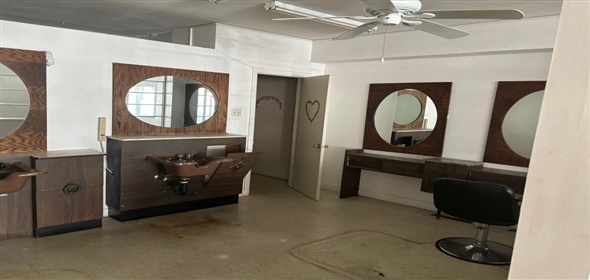 73-77 Connecticut Blvd East Hartford Connecticut, 06108 | Beautiful Retail space