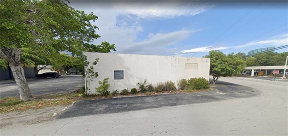 4875 NE 20th Ter Fort Lauderdale Florida, 33308 | Convenient Commercial Office