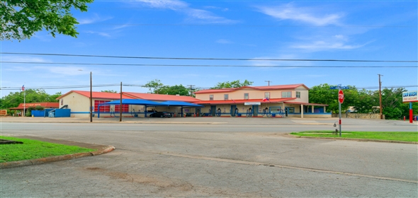 506 Junction Hwy Kerrville Texas, 78028 | TExpress car wash