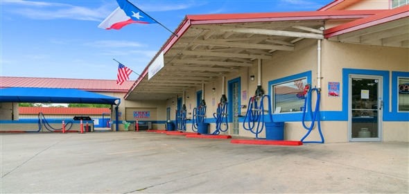 506 Junction Hwy Kerrville Texas, 78028 | TExpress car wash
