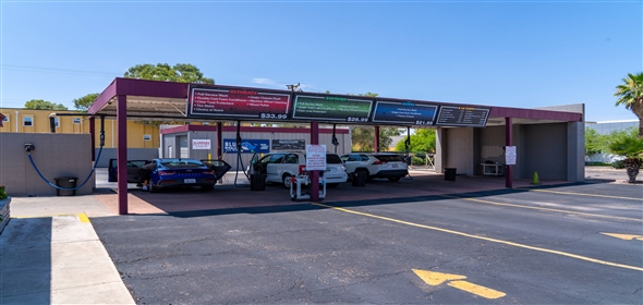 7210 E 22nd St Tucson Arizona, 85710 | Blue Whale Car Wash