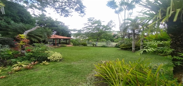 Guataparo Country Club Valencia Carabobo, 2001 | Splendid House in Guataparo Country Club