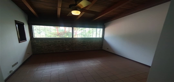 Guataparo Country Club Valencia Carabobo, 2001 | Splendid House in Guataparo Country Club