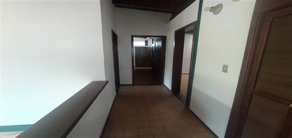 Guataparo Country Club Valencia Carabobo, 2001 | Splendid House in Guataparo Country Club