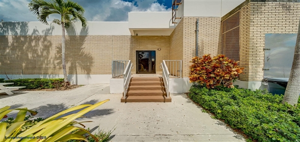 8950 SW 152nd St Suite O Palmetto Bay Florida, 33157 | Exceptional commercial property