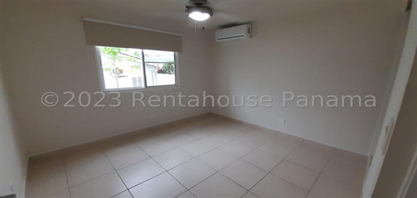 Playa Dorada - Vista Alegre Arraiján Panamá Province, 07006 | Charming Beachside Home for Rent in Playa Dorada