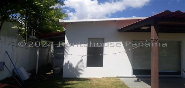 San Carlos Panama City Panamá Province, 07033 | Charming House in Private Residential Near Beaches
