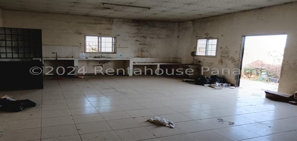 Santa Ana Las Tablas Los Santos, 06050 | Commercial Space