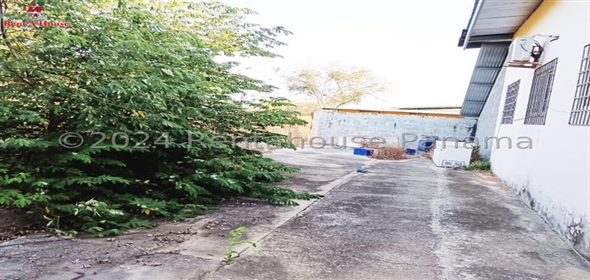 Santa Ana Las Tablas Los Santos, 06050 | Commercial Space