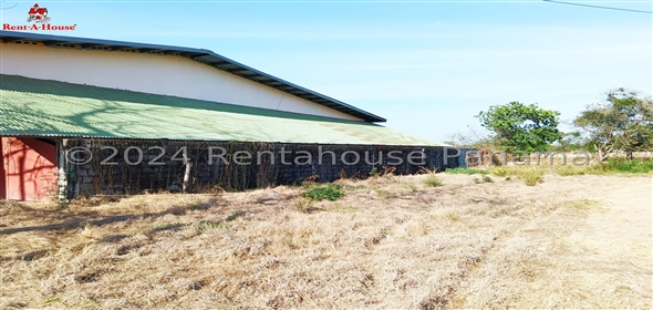 Santa Ana Las Tablas Los Santos, 06050 | Commercial Space