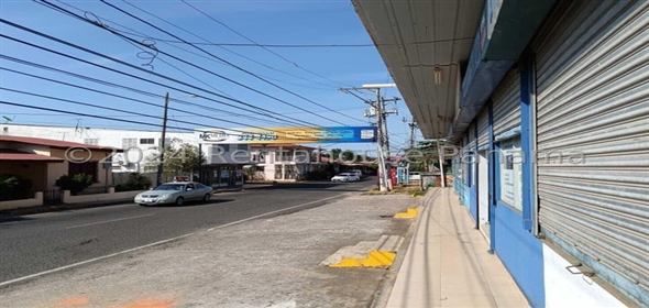 La Villa De Los Santos Los Santos Los Santos, 06040 | Prime Commercial Space for Sale in La Villa de Los Santos