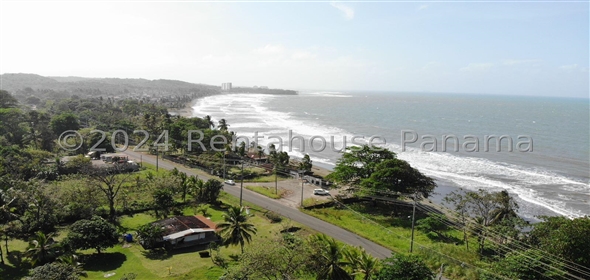 Maria Chiquita , Colon Colon Colon, 03032 | Commercial Land