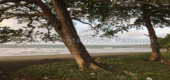 Maria Chiquita , Colon Colon Colon, 03032 | Commercial Land