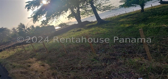 Maria Chiquita , Colon Colon Colon, 03032 | Commercial Land