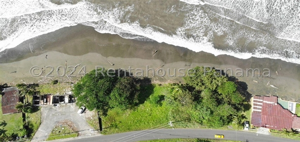 Maria Chiquita , Colon Colon Colon, 03032 | Commercial Land