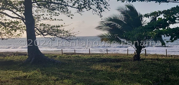 Maria Chiquita , Colon Colon Colon, 03032 | Commercial Land