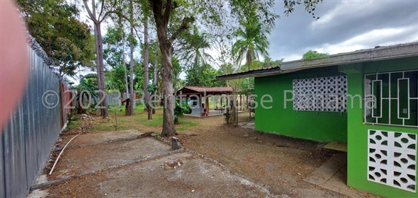 Pedregal Panama City Panamá Province, 07102 | Residential Land with House in Pedregal!