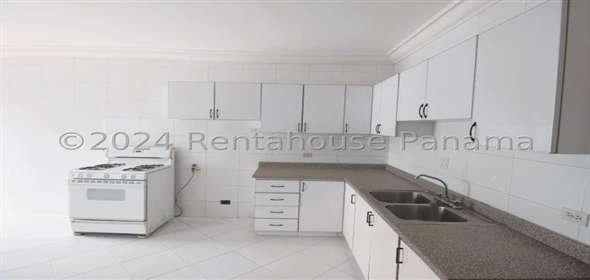 Avenida Balboa Panama City Panamá Province, 07127 | Sophisticated Apartment