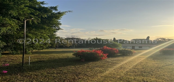 Carretera Rio Grande, Penonome Penonome Cocle, 02017 | Exclusive Villa - Espectacular Villa en Cocle