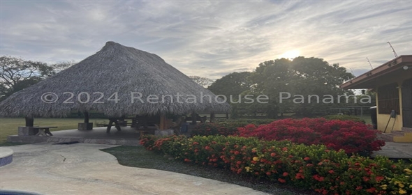 Carretera Rio Grande, Penonome Penonome Cocle, 02017 | Exclusive Villa - Espectacular Villa en Cocle