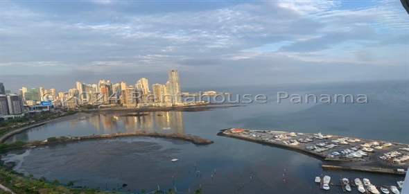 Yacht Club Avenida Balboa 43C , Avenida Balboa Panama City Panamá Province, 07127 | Luxurious Fully Furnished Apartment with Ocean View