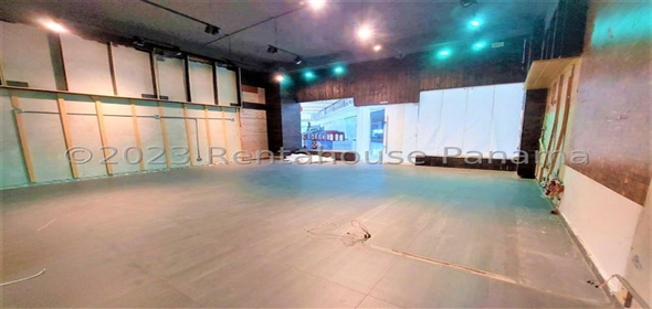 Albrook Mall Avenida La Amistad Pasillo Koala 63-O Panama City Panamá Province, 07116 | Commercial Space in Albrook Mall, Panamá