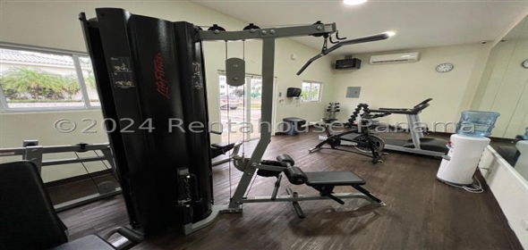 Torres de Cantabria Calle Paseo Cantabria 4c, Panama City Panamá Province, 07101 | Beautiful Apartment - Apartamento en Juan Díaz