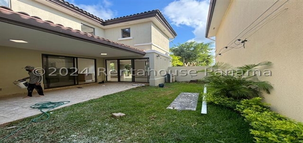 River Valley Avenida Boulevard Panama Pacifico 60, Panama City Panamá Province, 07127 | Exclusive Home - Bella Casa en Panamá Pacífico