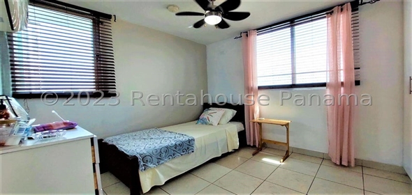Riverside Calle 5ta 8G Panama City Panamá Province, 07110 | Luxury Apartment - Lujoso Apartamento en Parque Lefevre