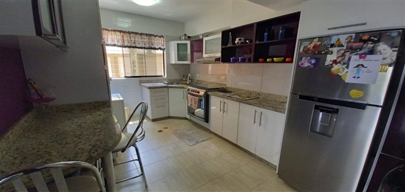 Res. Escalar, Las Chimeneas Valencia Carabobo, 2001 | Modern and Spacious Apartment - Apartamento en Las Chimeneas